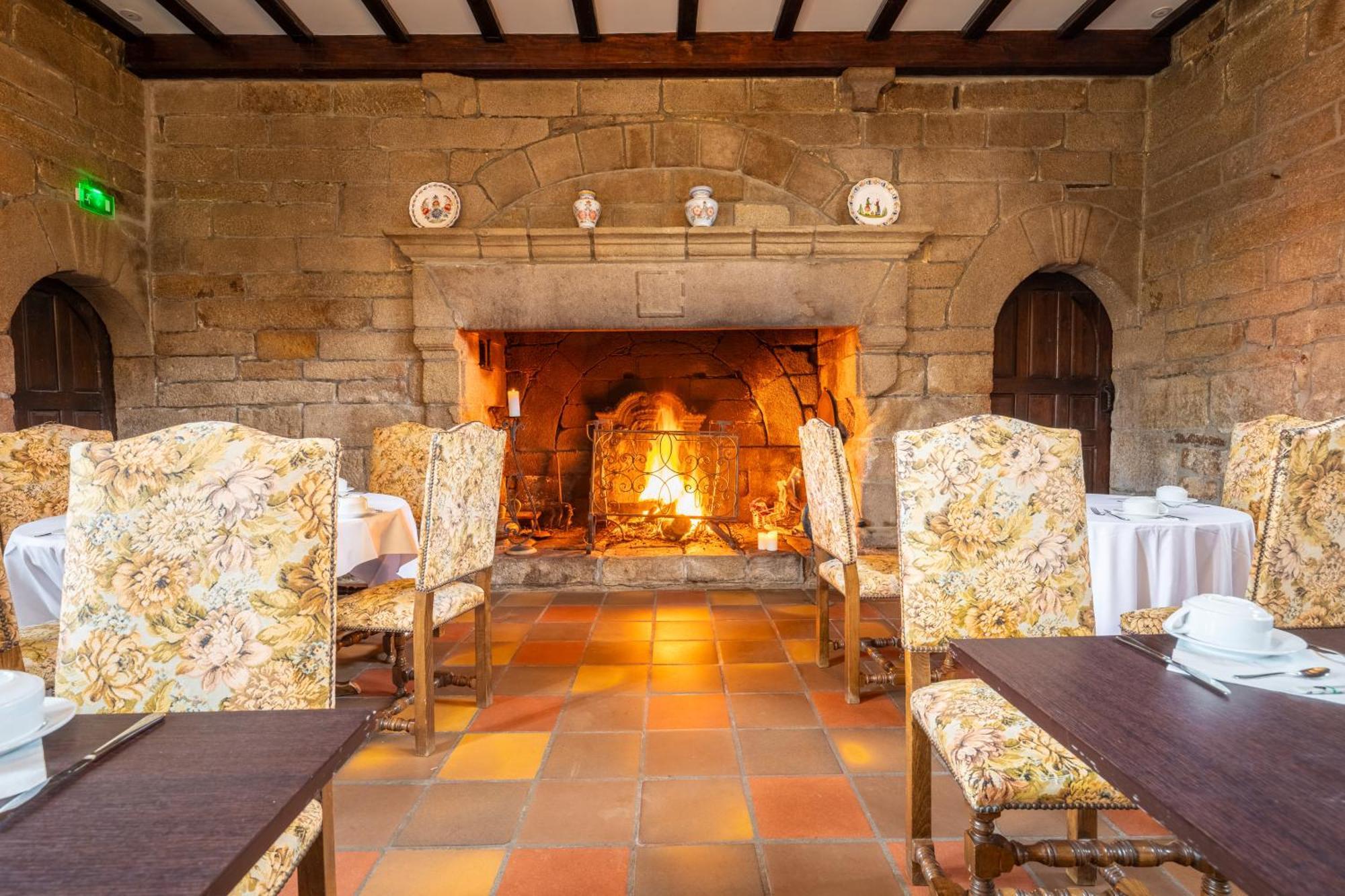 Manoir De Moellien, The Originals Relais Hotel Plonevez-Porzay Exterior photo